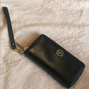 Michael Kors Wristlet